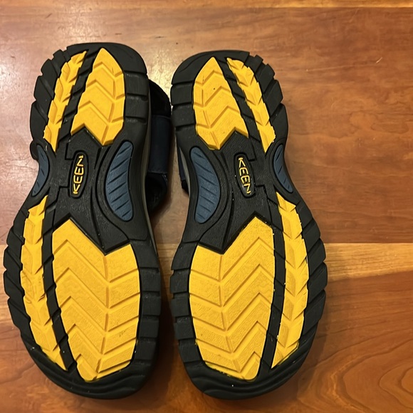 Keen Venice H2 Waterproof Sandals, Women’s 7, Blue - Picture 5 of 11